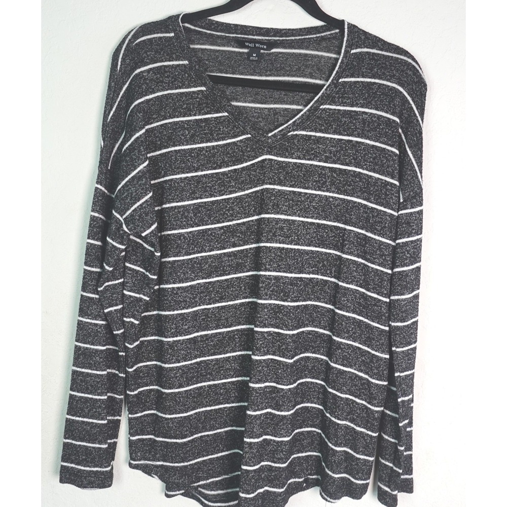 Well Worn Top Womens Medium Black White Striped V-Neck Long Sleeve Marled Knit